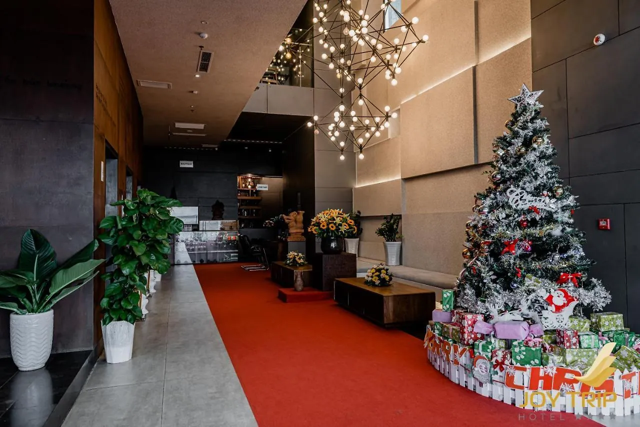 Joy Trip Hotel & Spa Να Τρανγκ